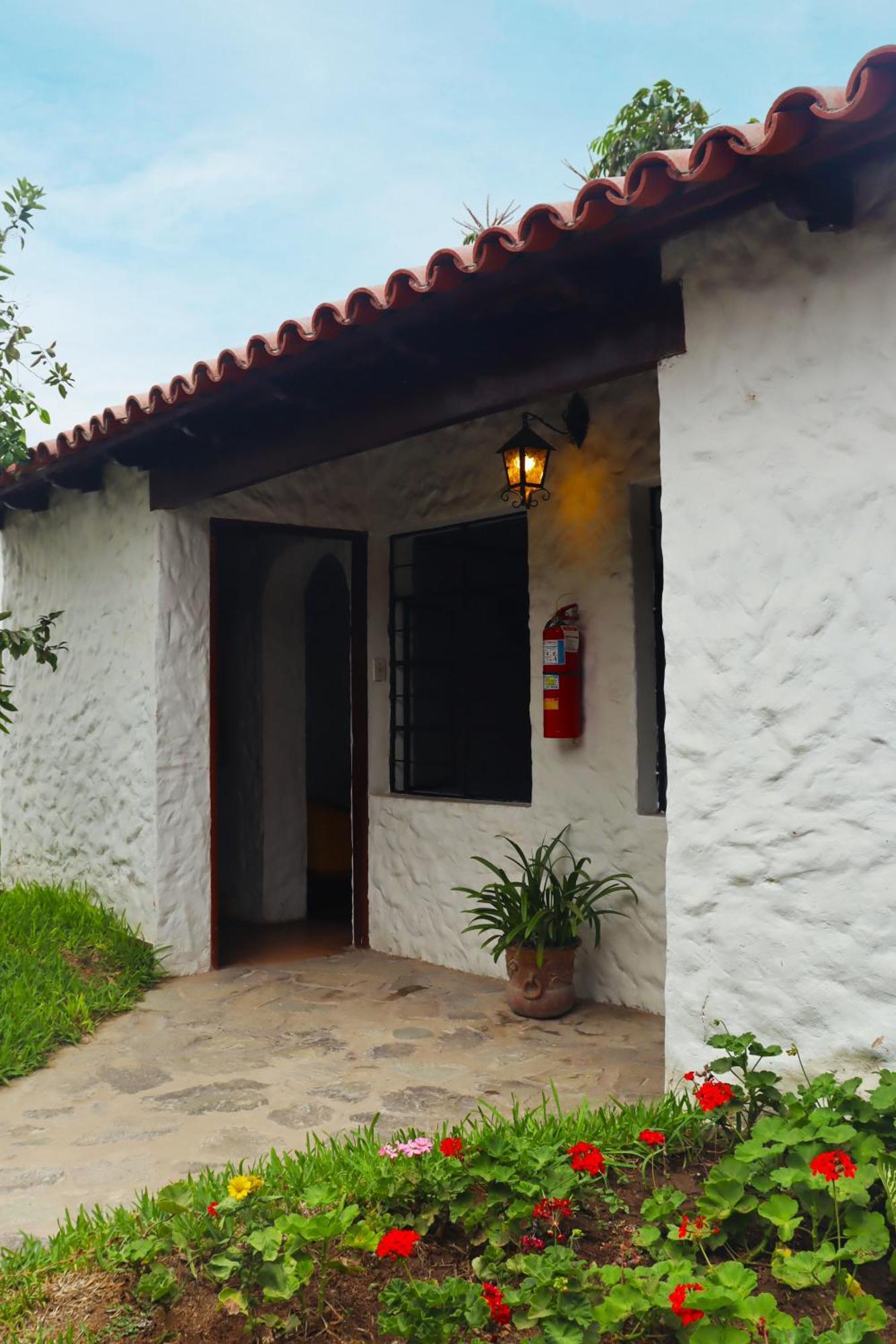 Los Andes - Restaurant & Bungalows Cieneguilla Extérieur photo
